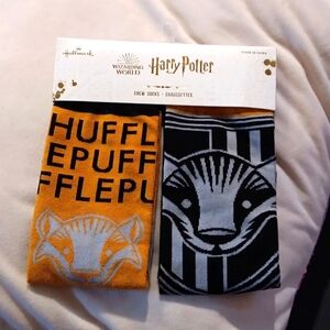 Harry Potter Crew Socks Hallmark Gryffindor Maroon Yellow NEW